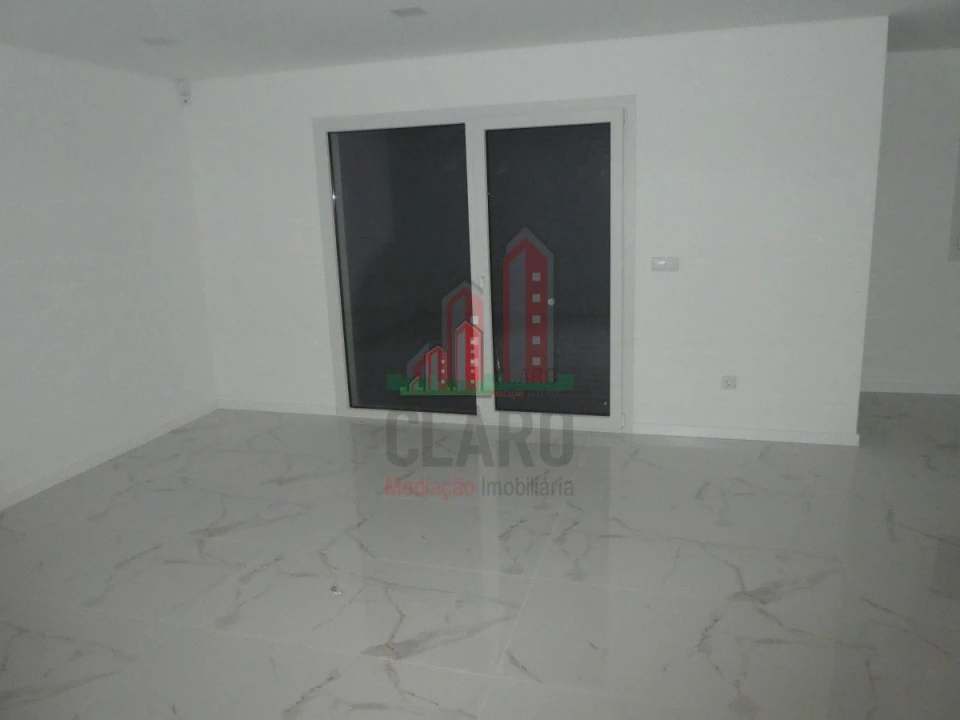 Moradia T3 para Venda em Arazede Foto 15