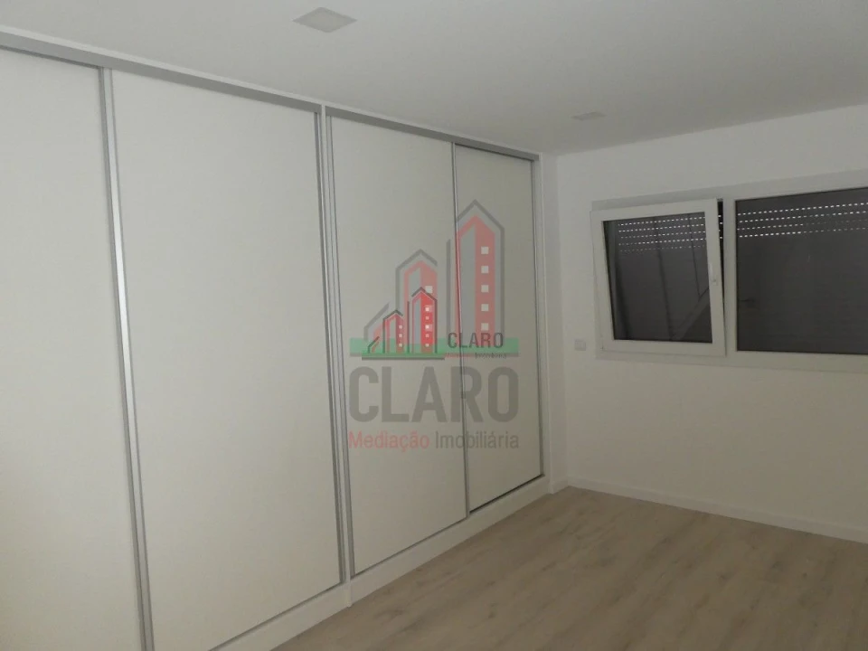 Moradia T3 para Venda em Arazede Foto 18