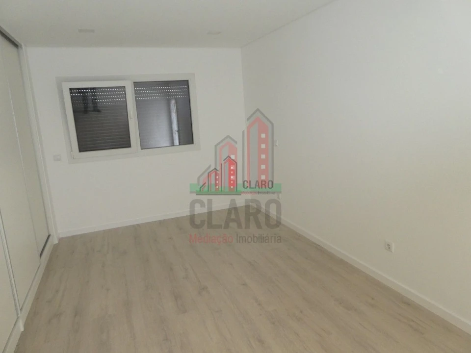 Moradia T3 para Venda em Arazede Foto 19