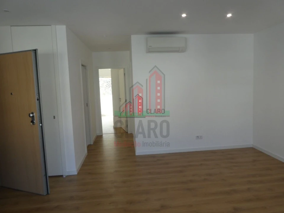 Apartamento T3 para Venda em Eiras e São Paulo de Frades Foto 8