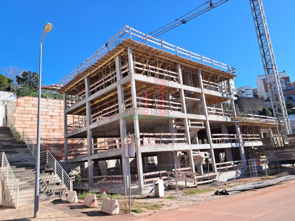 Apartamento T2 para Venda em Santo Antonio dos Olivais Foto 22