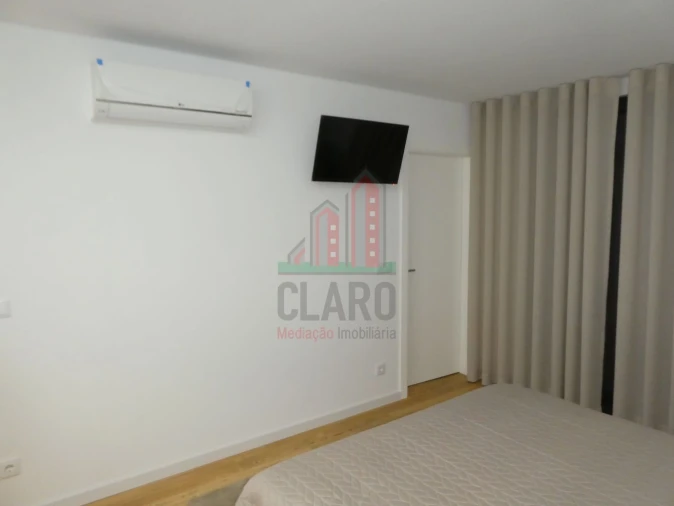 Apartamento T2 para Venda em Santo Antonio dos Olivais Foto 12