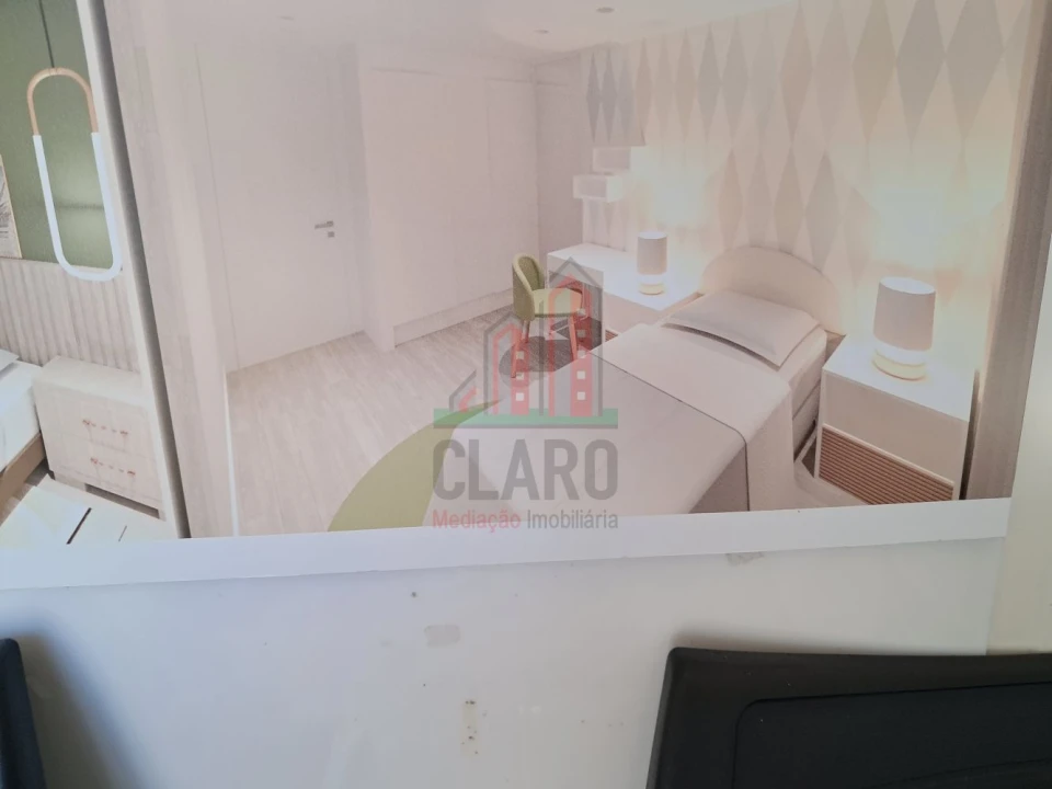 Apartamento T2 para Venda em Santo Antonio dos Olivais Foto 25