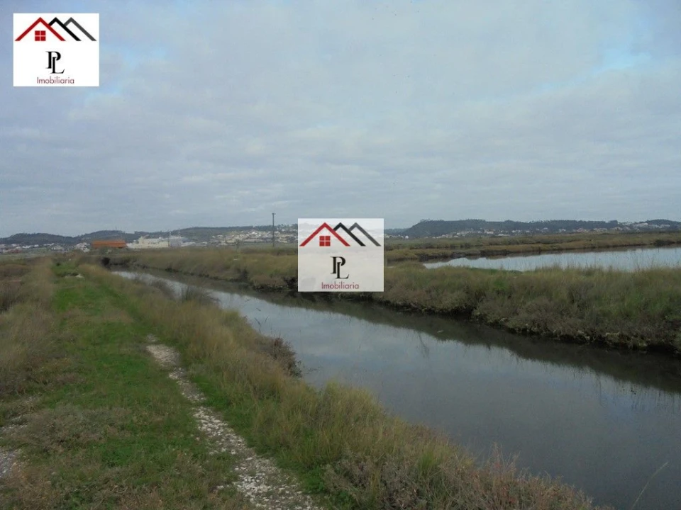 Loja para Venda em Buarcos Foto 1