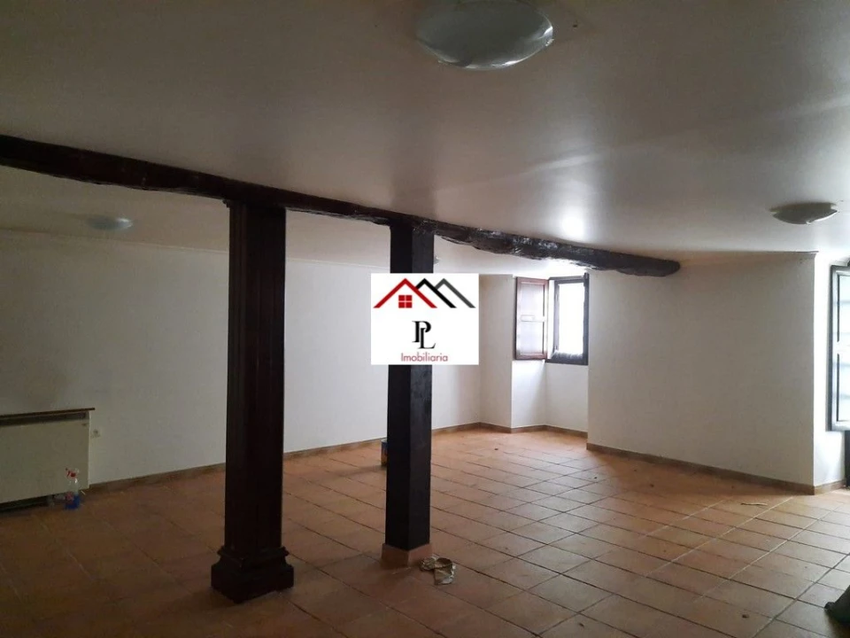 Moradia T4 para Venda em Abrunheira, Verride e Vila Nova da Barca Foto 21