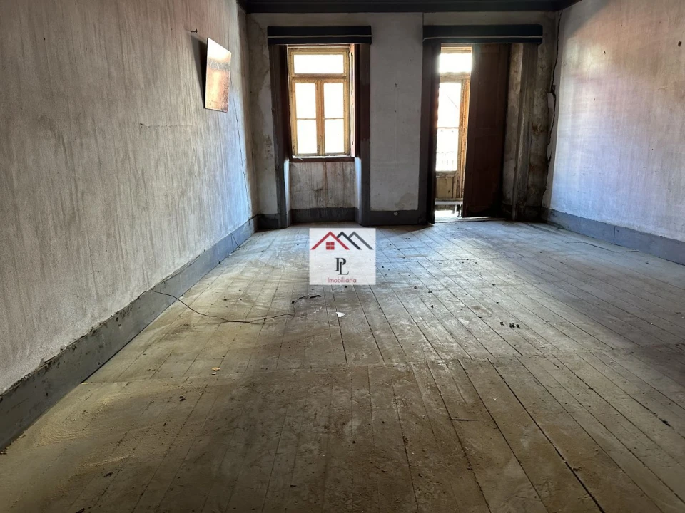 Apartamento T5 para Venda em Penacova Foto 12