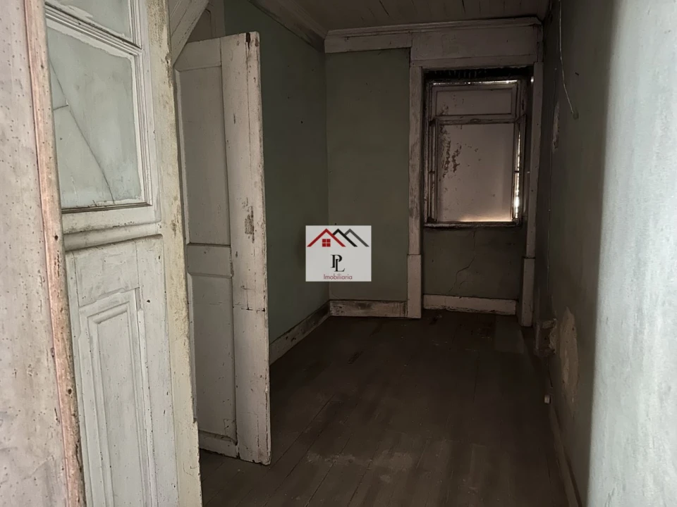 Apartamento T5 para Venda em Penacova Foto 5