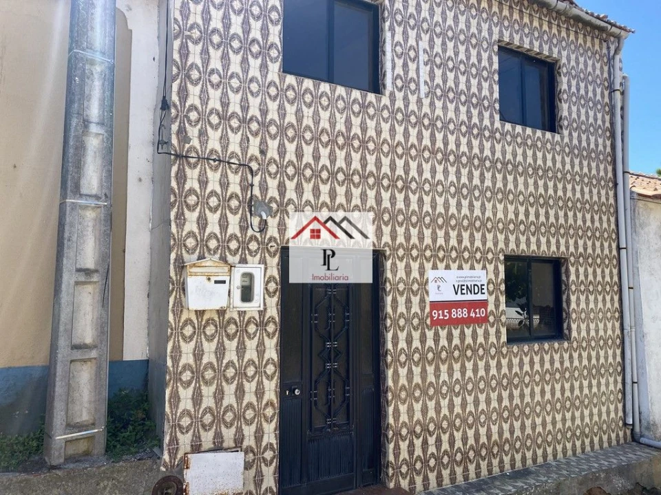 Moradia T2 para Venda em Abrunheira, Verride e Vila Nova da Barca Foto 1