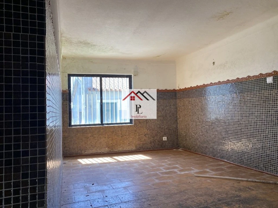 Moradia T2 para Venda em Abrunheira, Verride e Vila Nova da Barca Foto 4