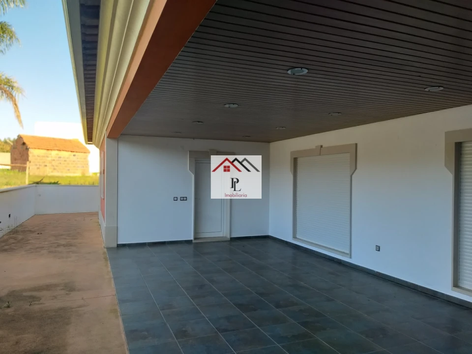 Moradia T7 para Venda em Milagres Foto 4