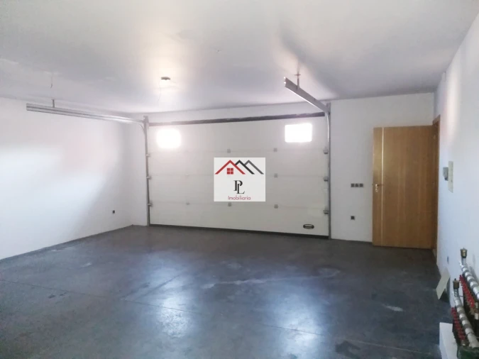 Moradia T7 para Venda em Milagres Foto 10