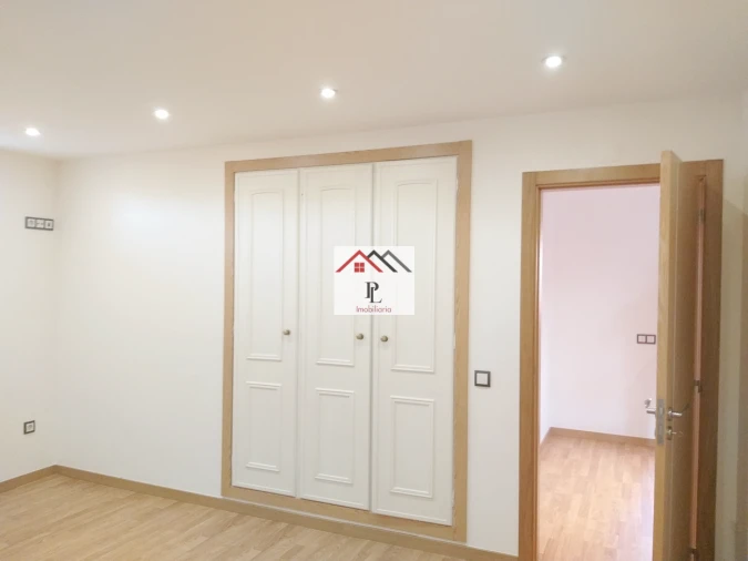 Moradia T7 para Venda em Milagres Foto 31