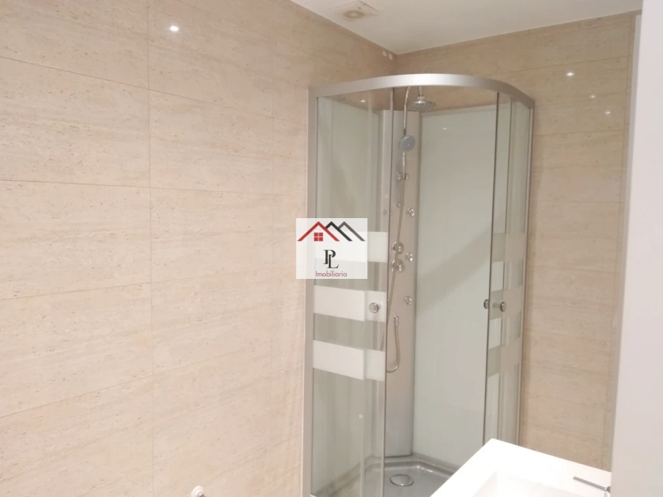 Moradia T7 para Venda em Milagres Foto 26