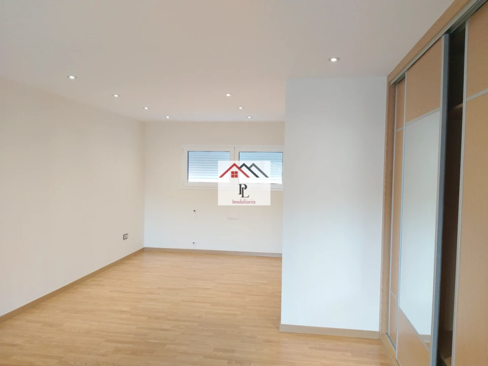 Moradia T7 para Venda em Milagres Foto 27