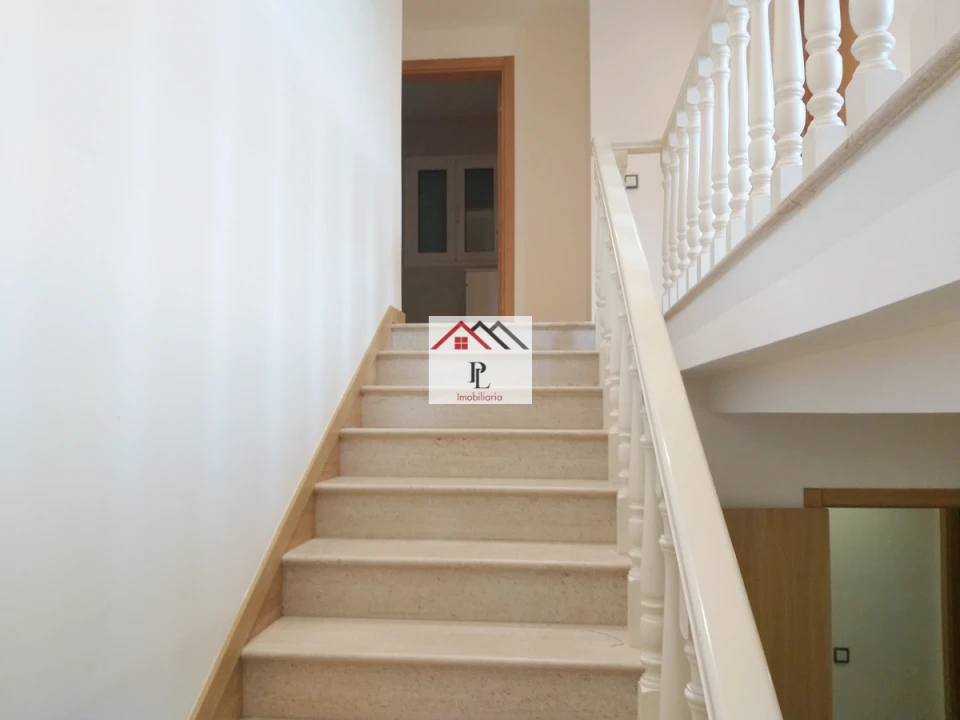 Moradia T7 para Venda em Milagres Foto 24