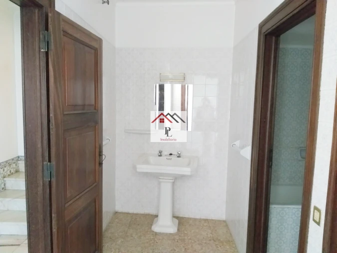 Moradia T10 para Venda em Maiorca Foto 27