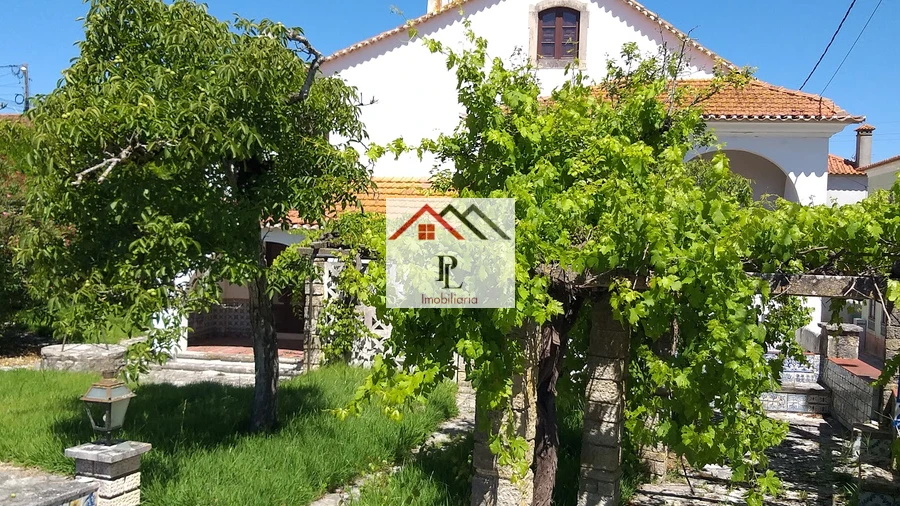 Moradia T10 para Venda em Maiorca
