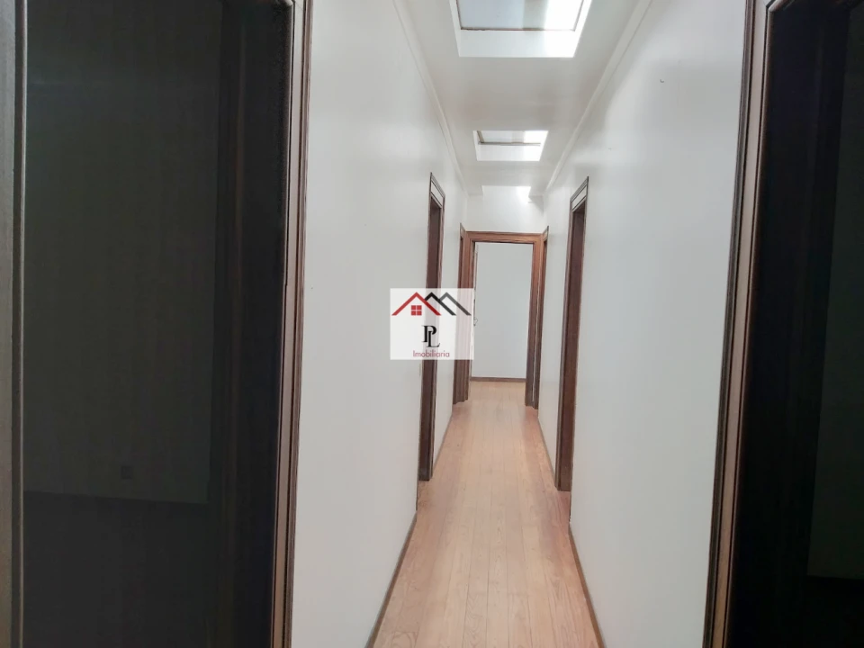 Moradia T10 para Venda em Maiorca Foto 26