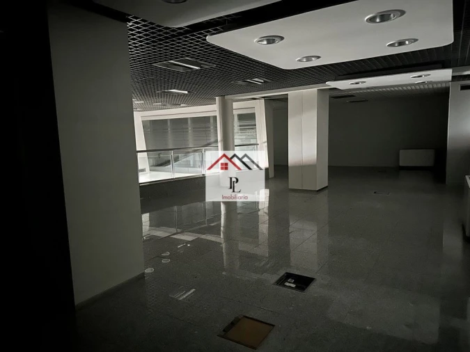 Loja para Venda em Sé Nova, Santa Cruz, Almedina e São Bartolomeu Foto 13