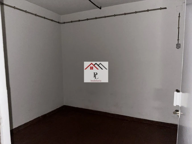 Loja para Venda em Sé Nova, Santa Cruz, Almedina e São Bartolomeu Foto 27