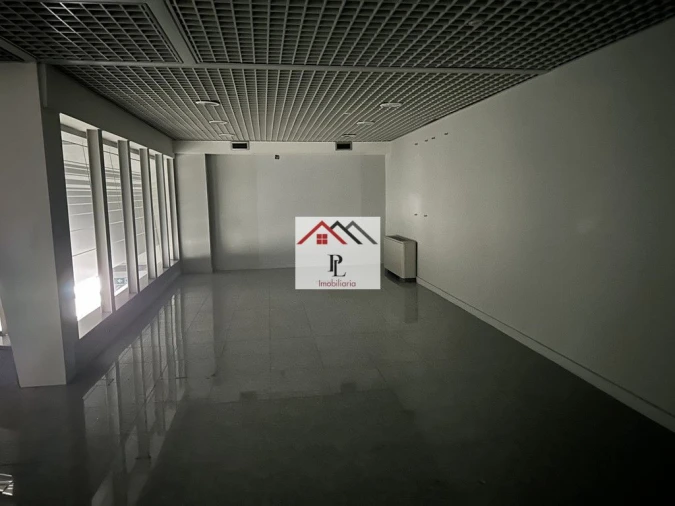 Loja para Venda em Sé Nova, Santa Cruz, Almedina e São Bartolomeu Foto 19