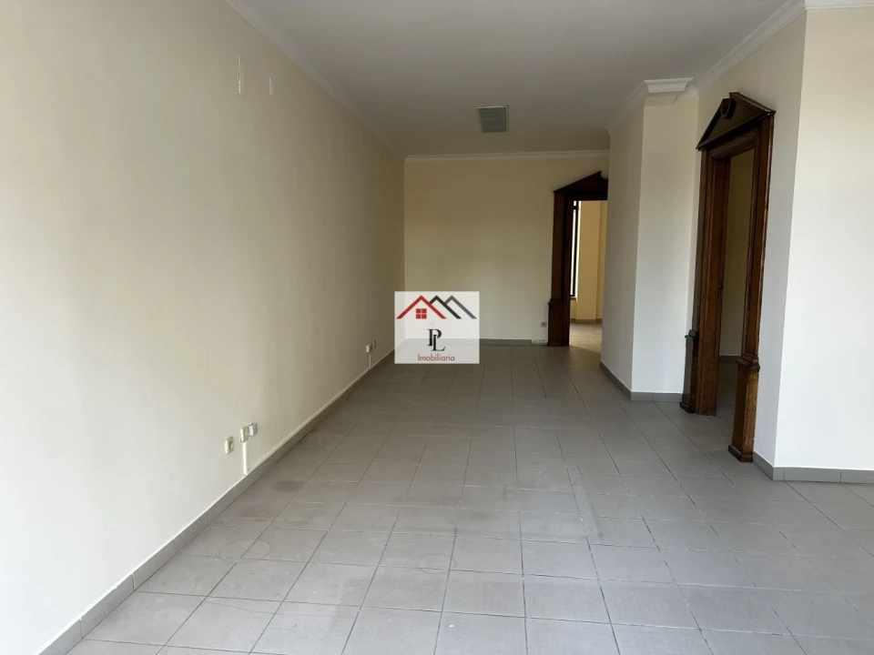 Loja para Venda em Buarcos Foto 3