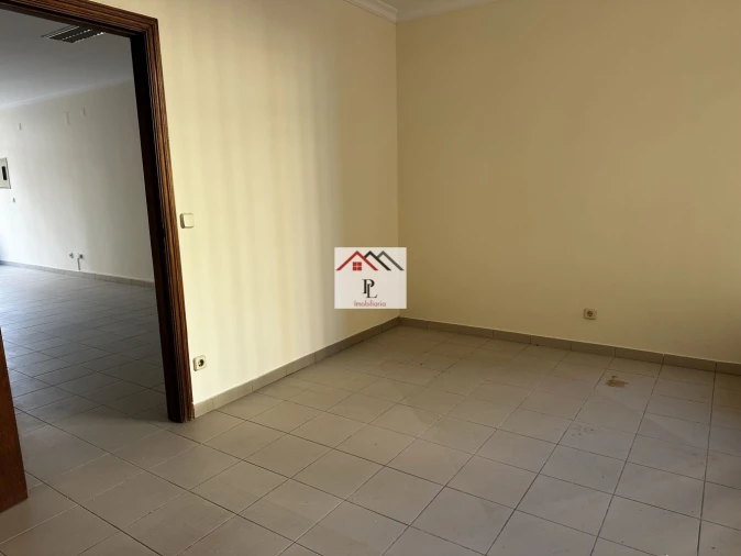 Loja para Venda em Buarcos Foto 6