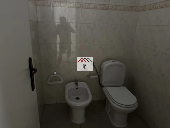 Loja para Venda em Buarcos Foto 10