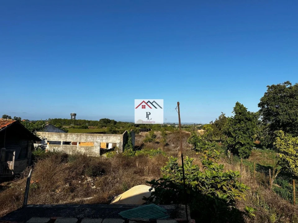 Moradia T3 para Venda em Sepins e Bolho Foto 17