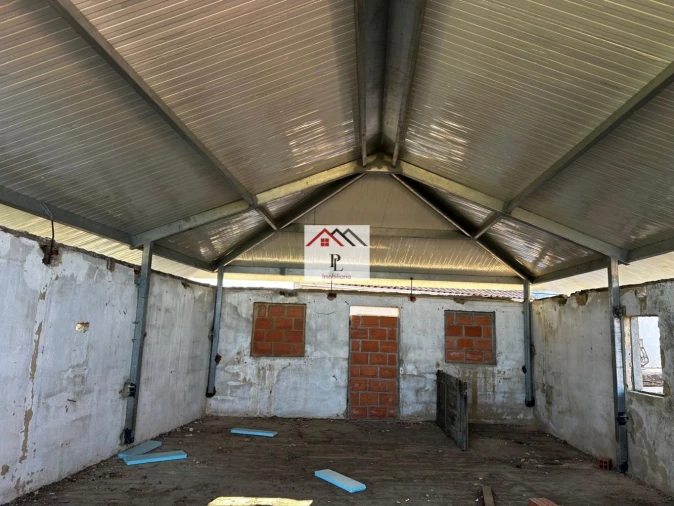 Moradia T3 para Venda em Sepins e Bolho Foto 2