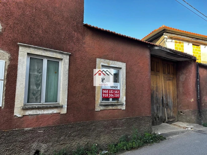 Moradia T3 para Venda em Sepins e Bolho