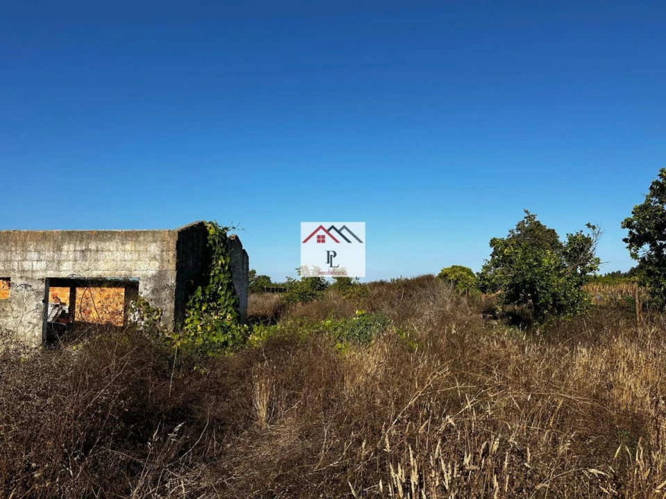 Moradia T3 para Venda em Sepins e Bolho Foto 14