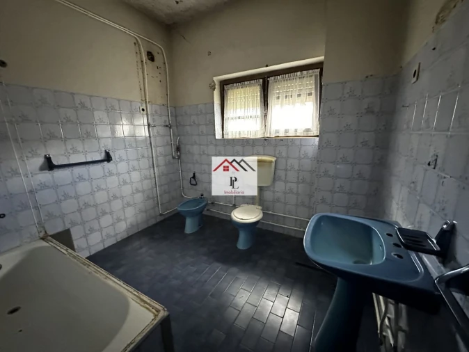 Moradia T10 para Venda em Nogueira do Cravo Foto 24