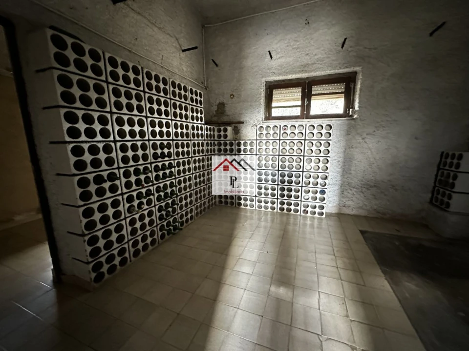 Moradia T10 para Venda em Nogueira do Cravo Foto 27