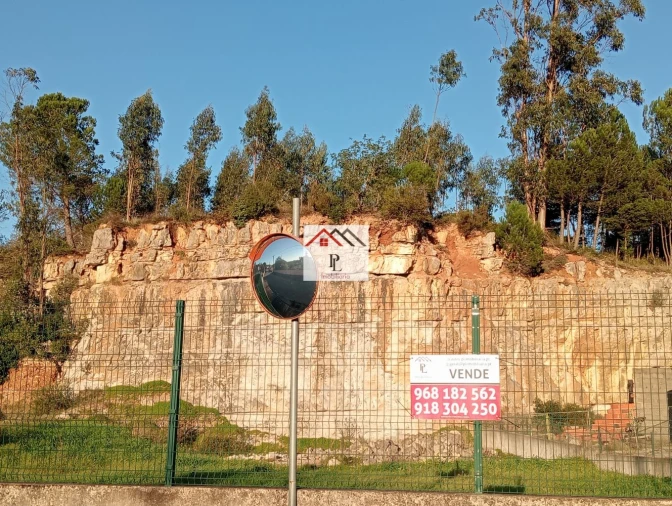 Terreno para Venda em Portunhos e Outil