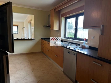Moradia T4 para Venda em São Miguel, Santa Eufémia e Rabaçal