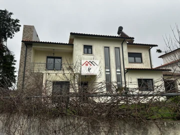 Moradia T4 para Venda em São Miguel, Santa Eufémia e Rabaçal