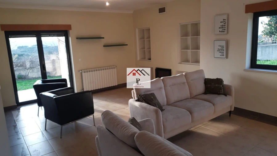 Moradia T4 para Venda em São Miguel, Santa Eufémia e Rabaçal