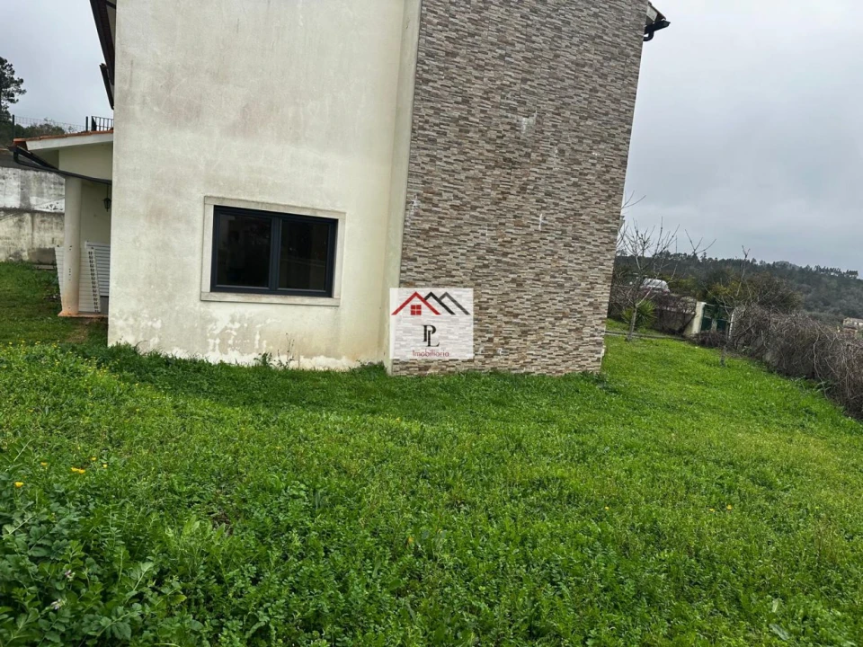 Moradia T4 para Venda em São Miguel, Santa Eufémia e Rabaçal Foto 9