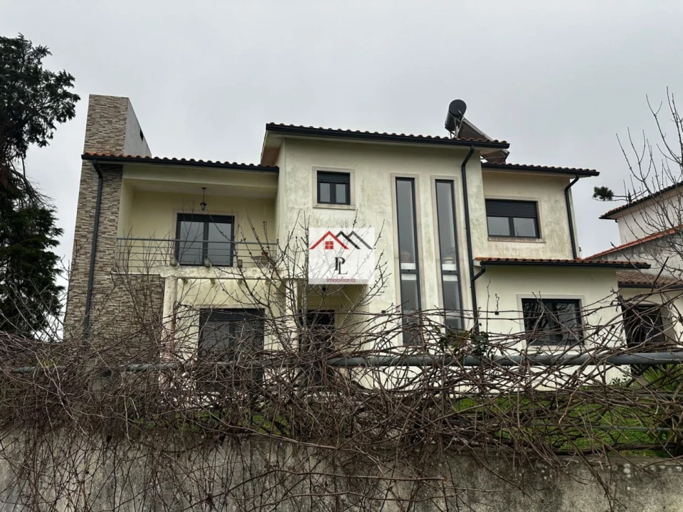 Moradia T4 para Venda em São Miguel, Santa Eufémia e Rabaçal Foto 8