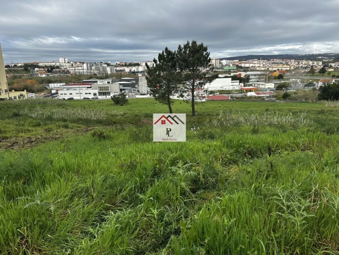Terreno para Venda em Tavarede Foto 2