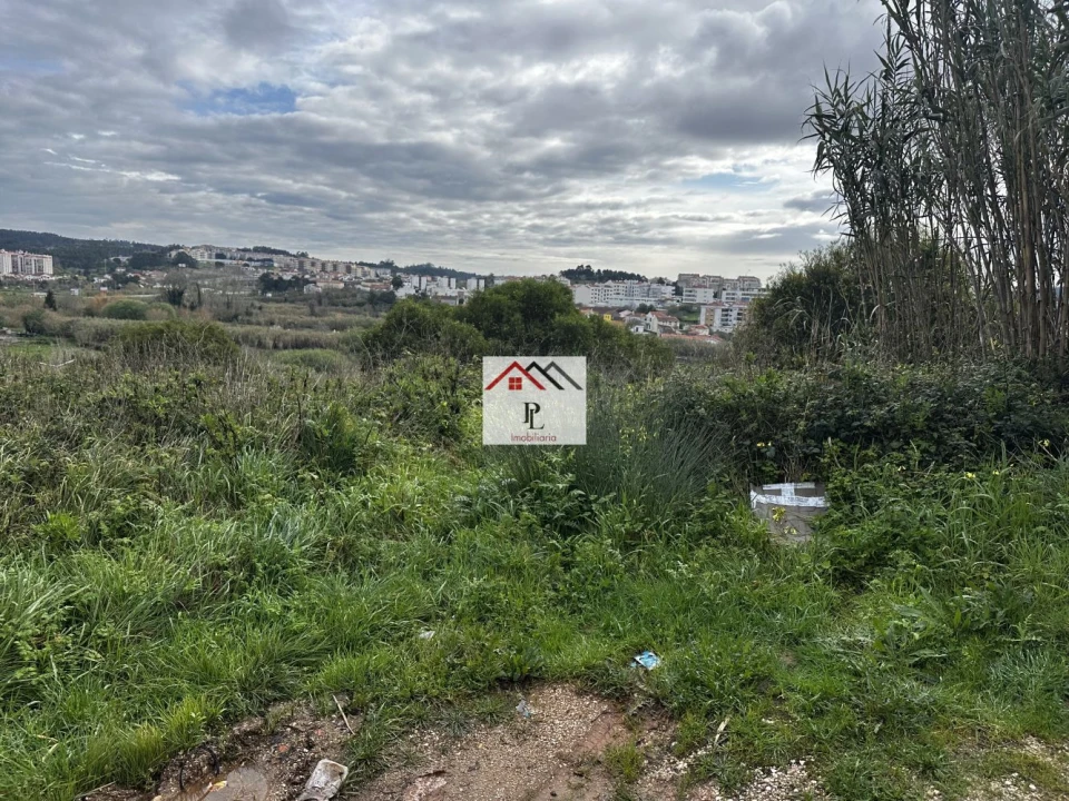Terreno para Venda em Tavarede Foto 2