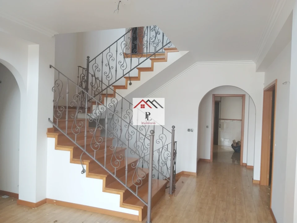 Moradia T5 para Venda em São Martinho de Árvore e Lamarosa Foto 8