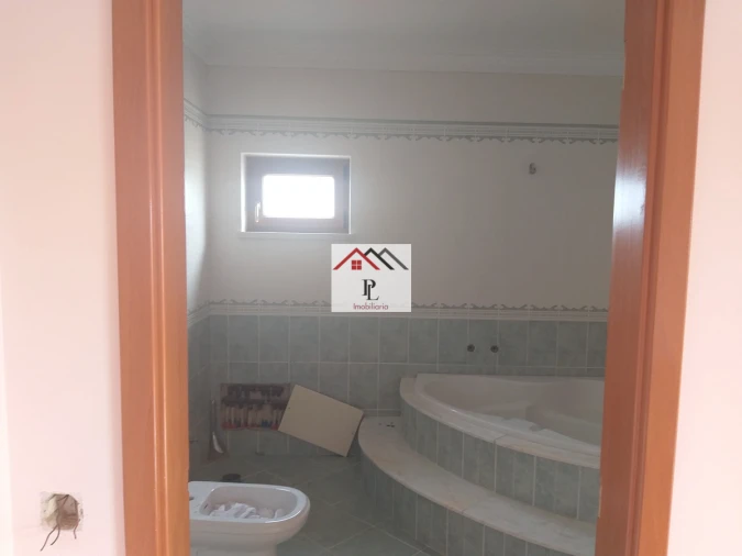 Moradia T5 para Venda em São Martinho de Árvore e Lamarosa Foto 23