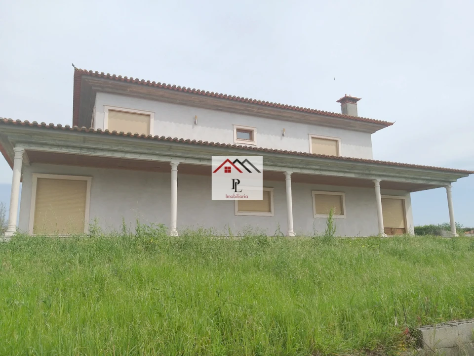 Moradia T5 para Venda em São Martinho de Árvore e Lamarosa Foto 3