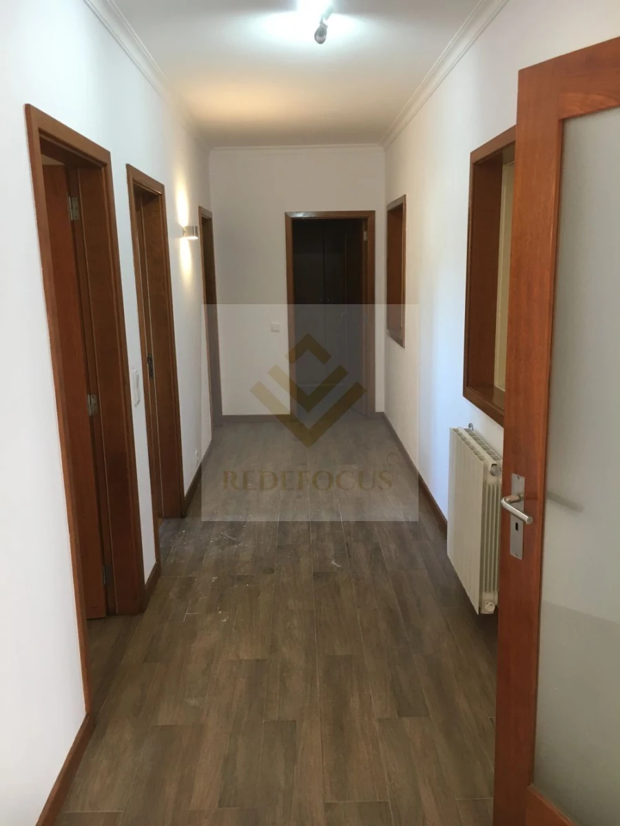 Moradia T3 para Venda em Sanguedo Foto 33