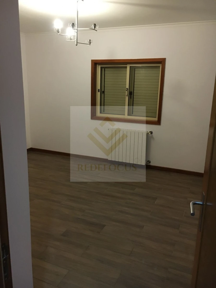 Moradia T3 para Venda em Sanguedo Foto 32