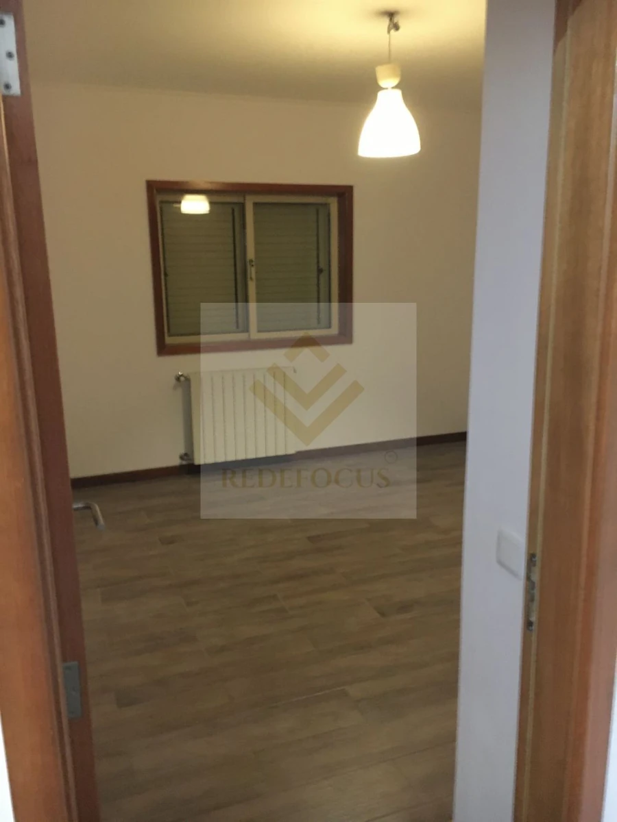 Moradia T3 para Venda em Sanguedo Foto 27