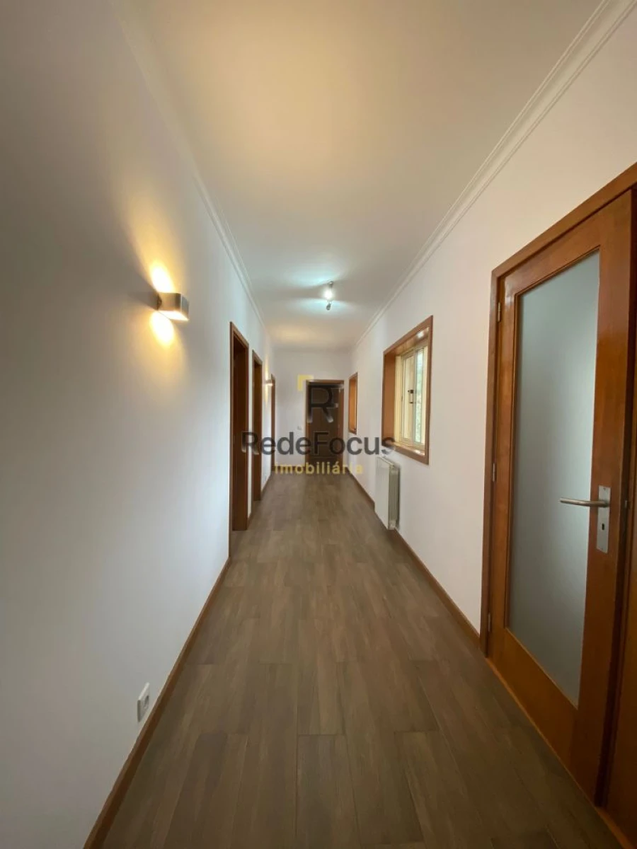 Moradia T3 para Venda em Sanguedo Foto 40