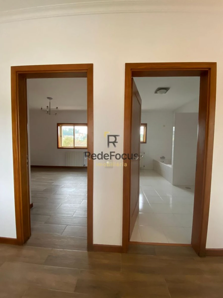 Moradia T3 para Venda em Sanguedo Foto 21